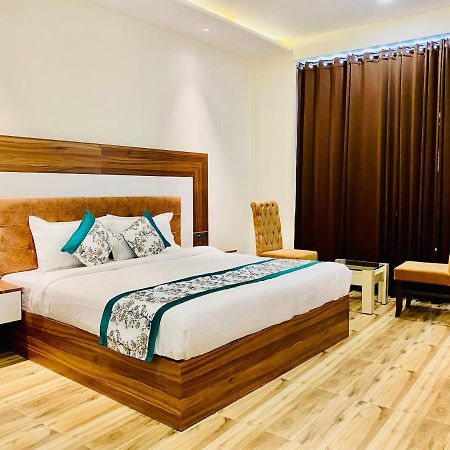 Hotel White House By An Hotels - Walking Distance From Golden Temple Αμριτσάρ Εξωτερικό φωτογραφία