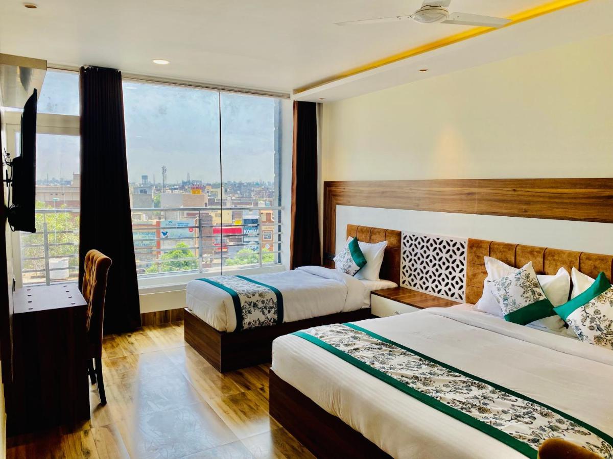 Hotel White House By An Hotels - Walking Distance From Golden Temple Αμριτσάρ Εξωτερικό φωτογραφία