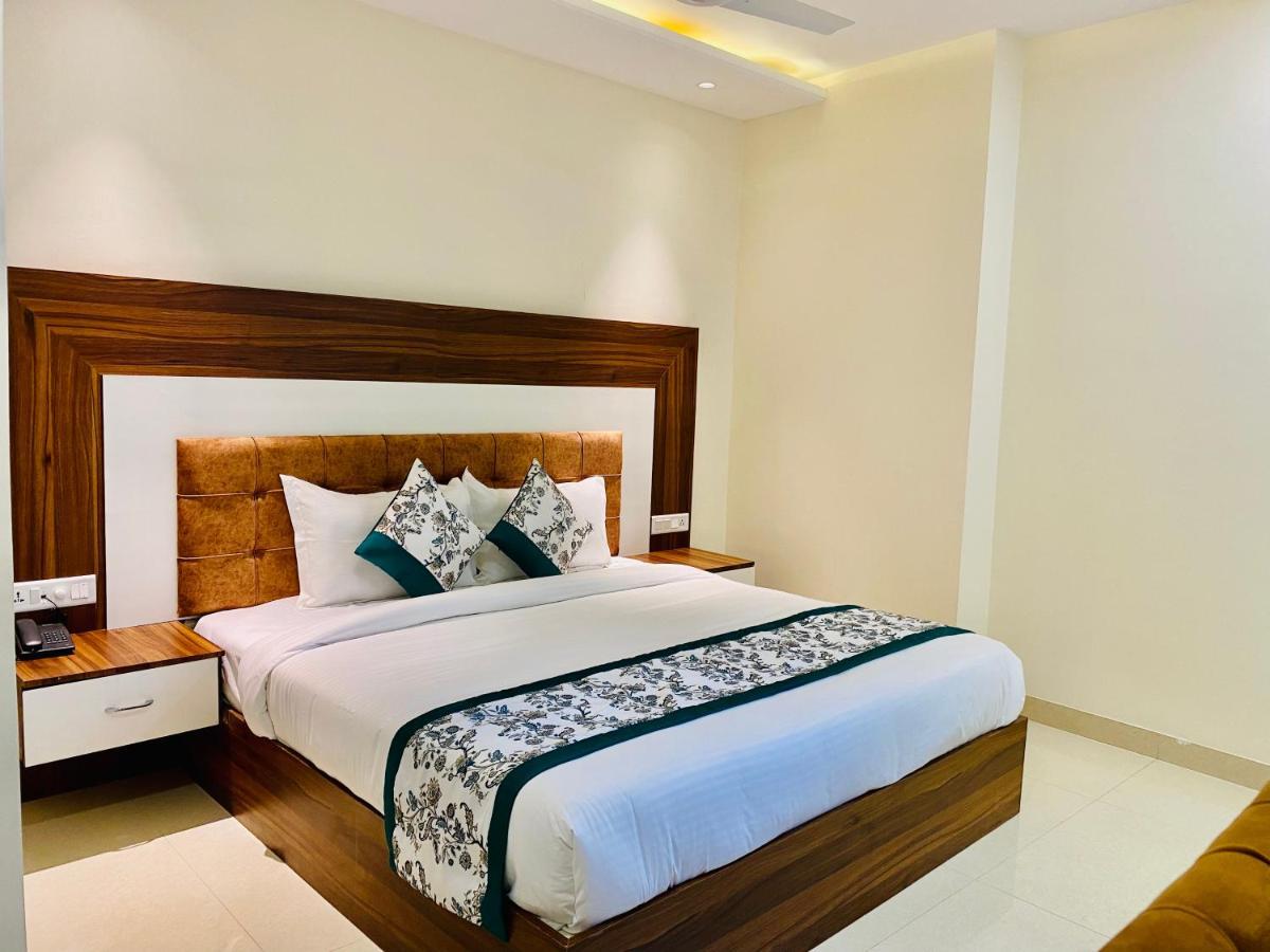 Hotel White House By An Hotels - Walking Distance From Golden Temple Αμριτσάρ Εξωτερικό φωτογραφία