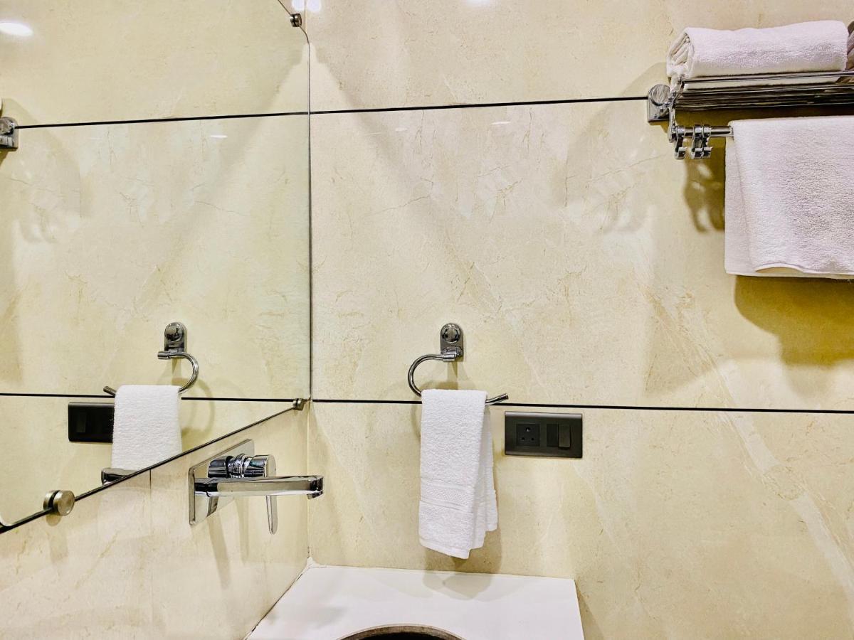 Hotel White House By An Hotels - Walking Distance From Golden Temple Αμριτσάρ Εξωτερικό φωτογραφία
