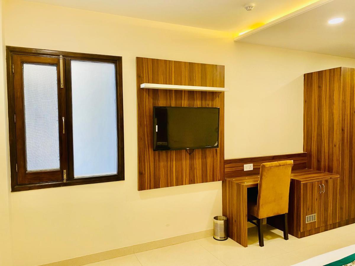 Hotel White House By An Hotels - Walking Distance From Golden Temple Αμριτσάρ Εξωτερικό φωτογραφία